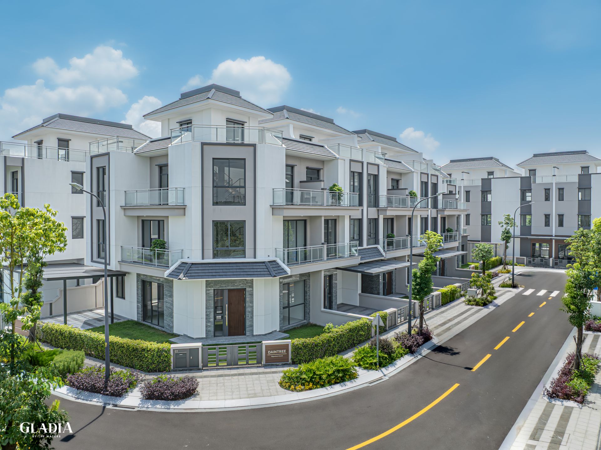 Nhà phố vườn Gladia