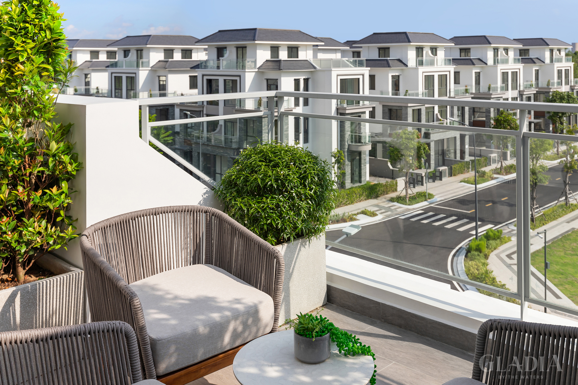 Nhà phố vườn Gladia